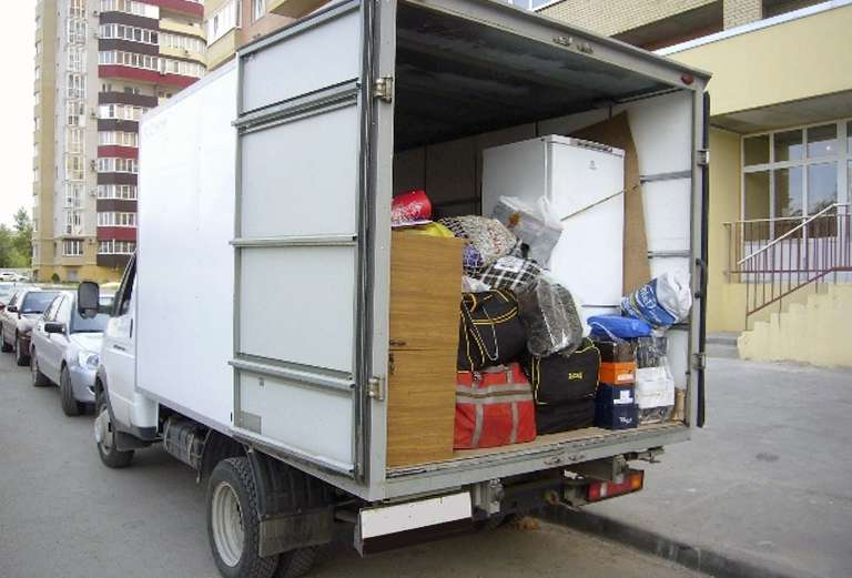 Заказ грузового автомобиля для отправки личныx вещей : Диван, Диван, Кресло среднее из Санкт-Петербурга в Подольск